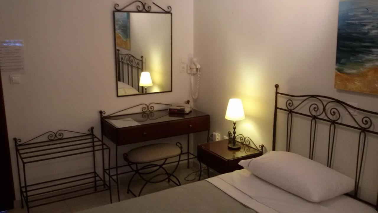 Sunset Studios And Apartments For Adults Over 21 Only Náousa Exteriör bild