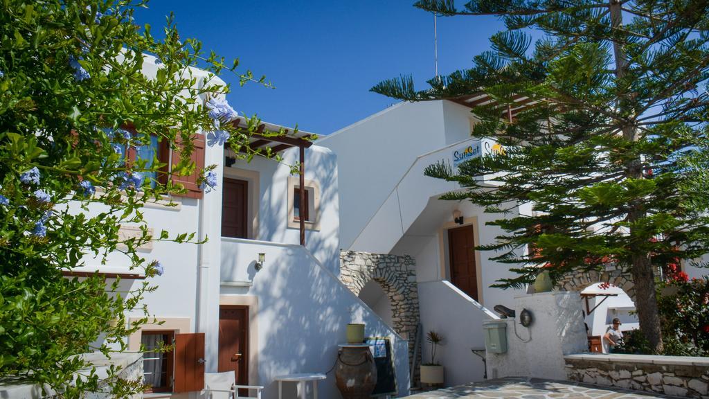 Sunset Studios And Apartments For Adults Over 21 Only Náousa Exteriör bild