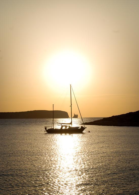 Sunset Studios And Apartments For Adults Over 21 Only Náousa Exteriör bild