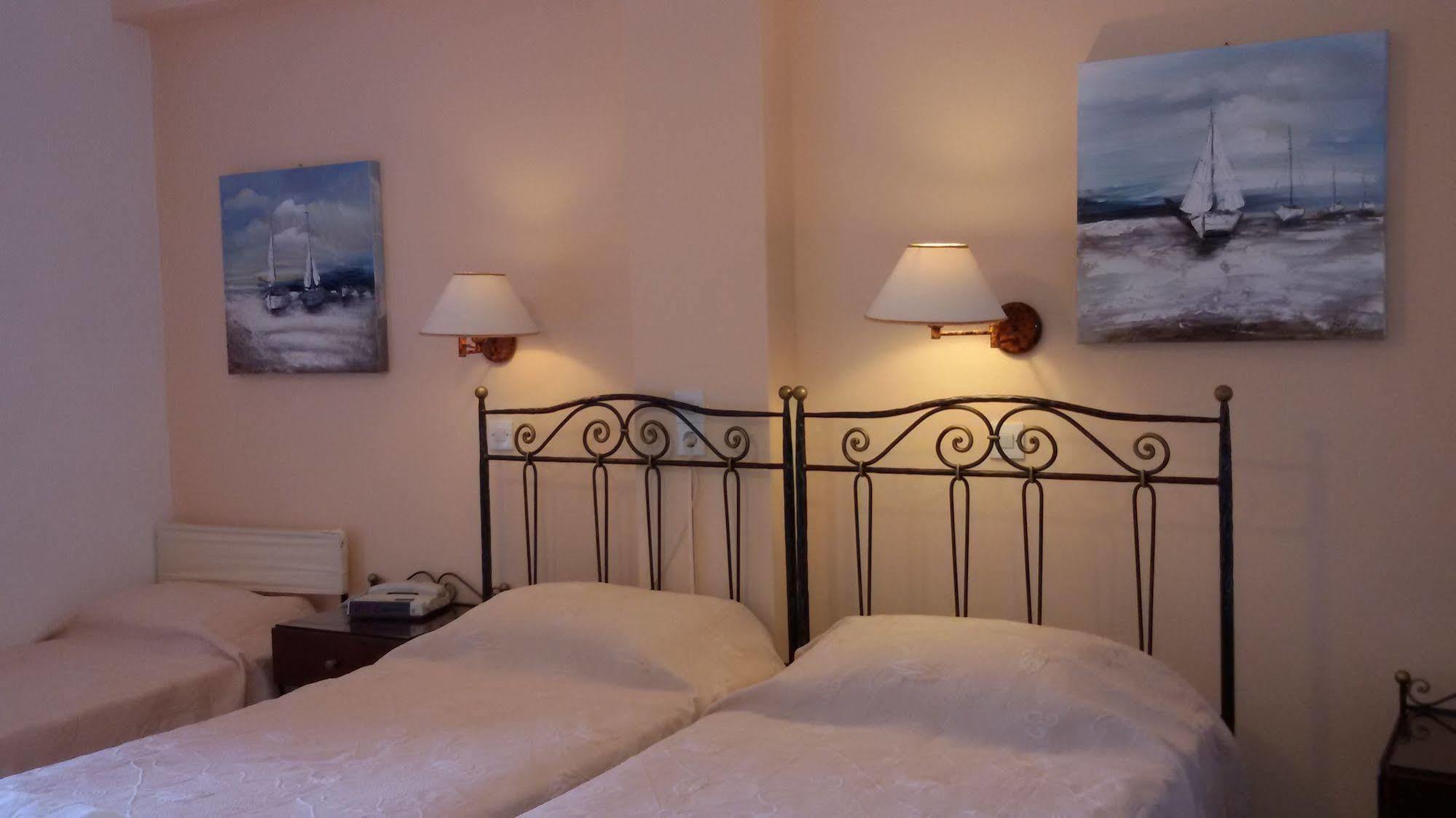 Sunset Studios And Apartments For Adults Over 21 Only Náousa Exteriör bild