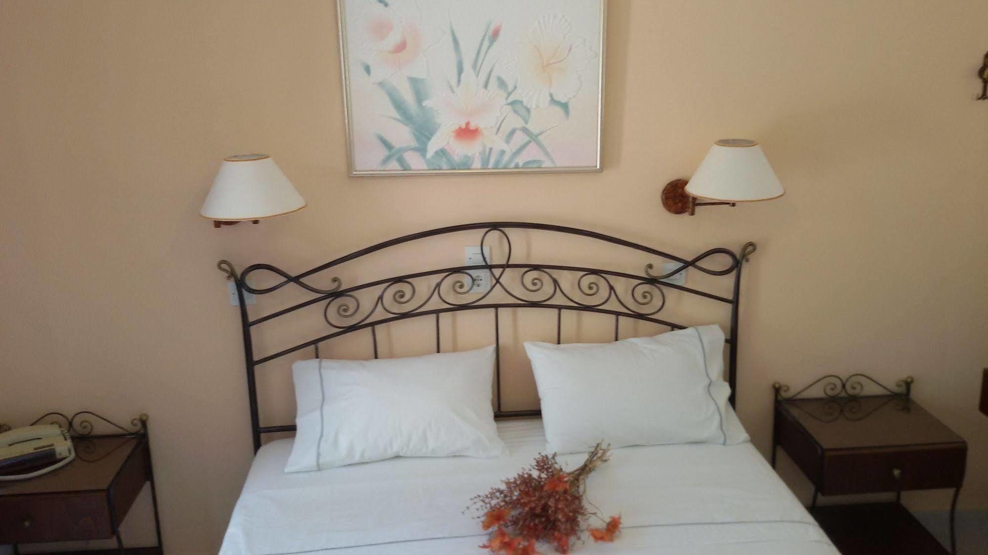 Sunset Studios And Apartments For Adults Over 21 Only Náousa Exteriör bild